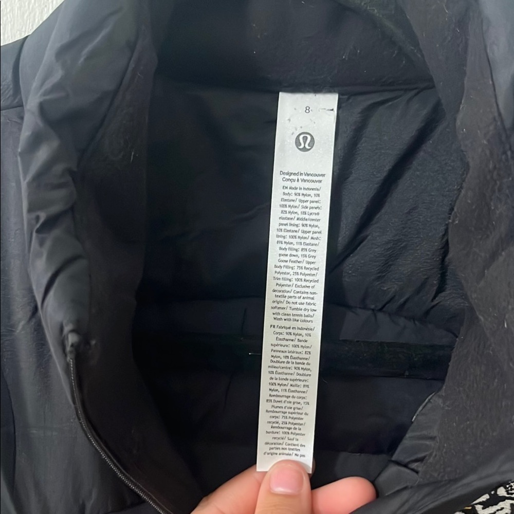 Lululemon Black Sleeveless Jacket with Embroidered Patch - Picture 2 of 14